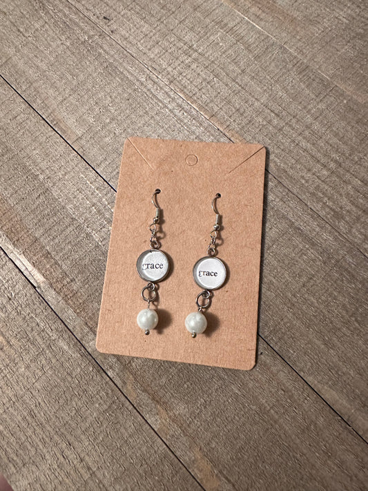 Grace Pearl Earrings