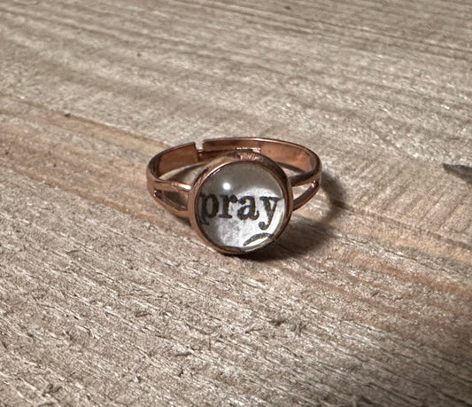 Pray Ring